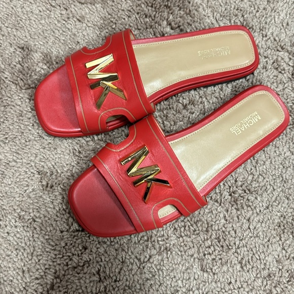 Michael Kors slides Size 6 in adorable red color π - Picture 3 of 12